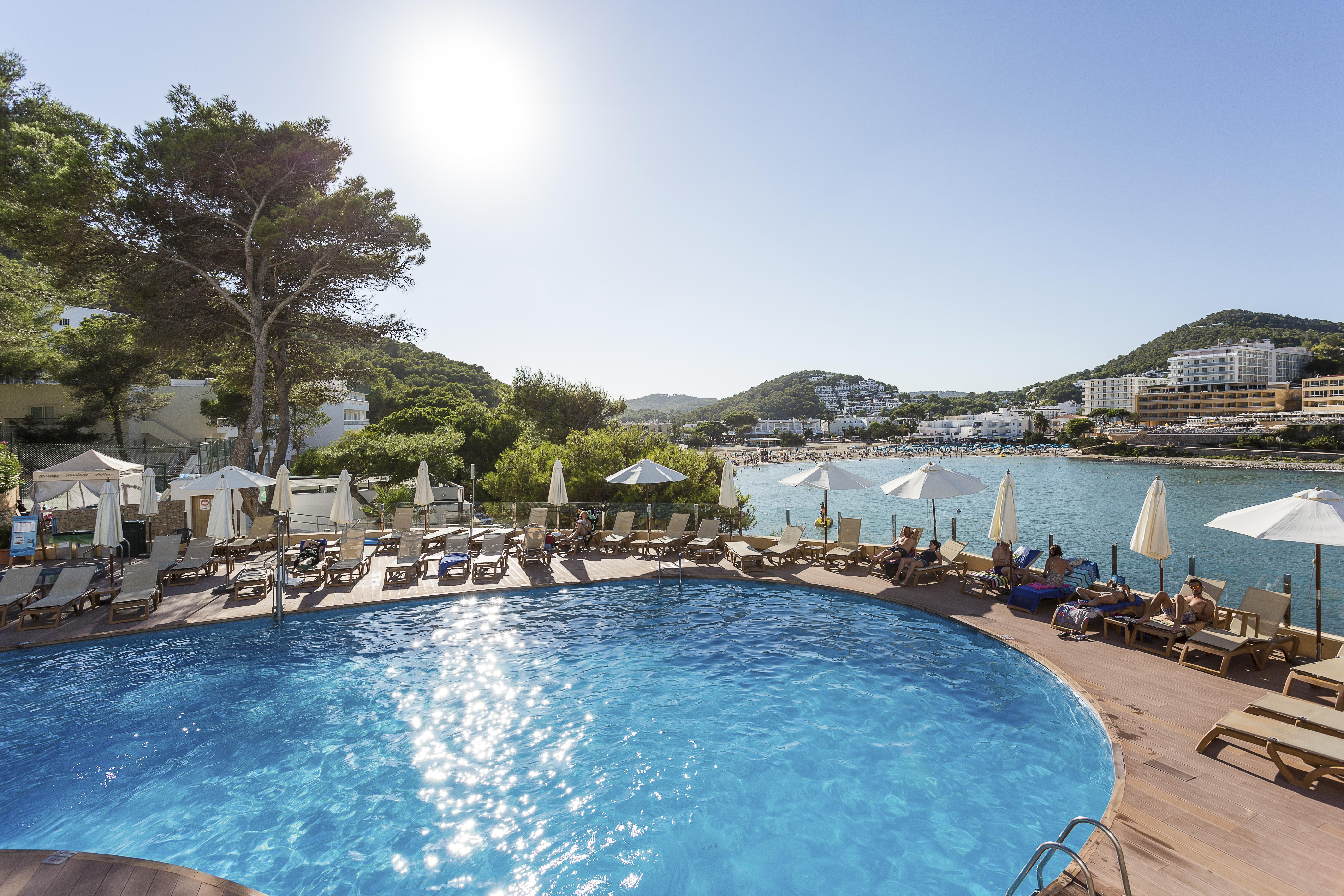 Palladium Hotel Cala Llonga - Adults Only Esterno foto